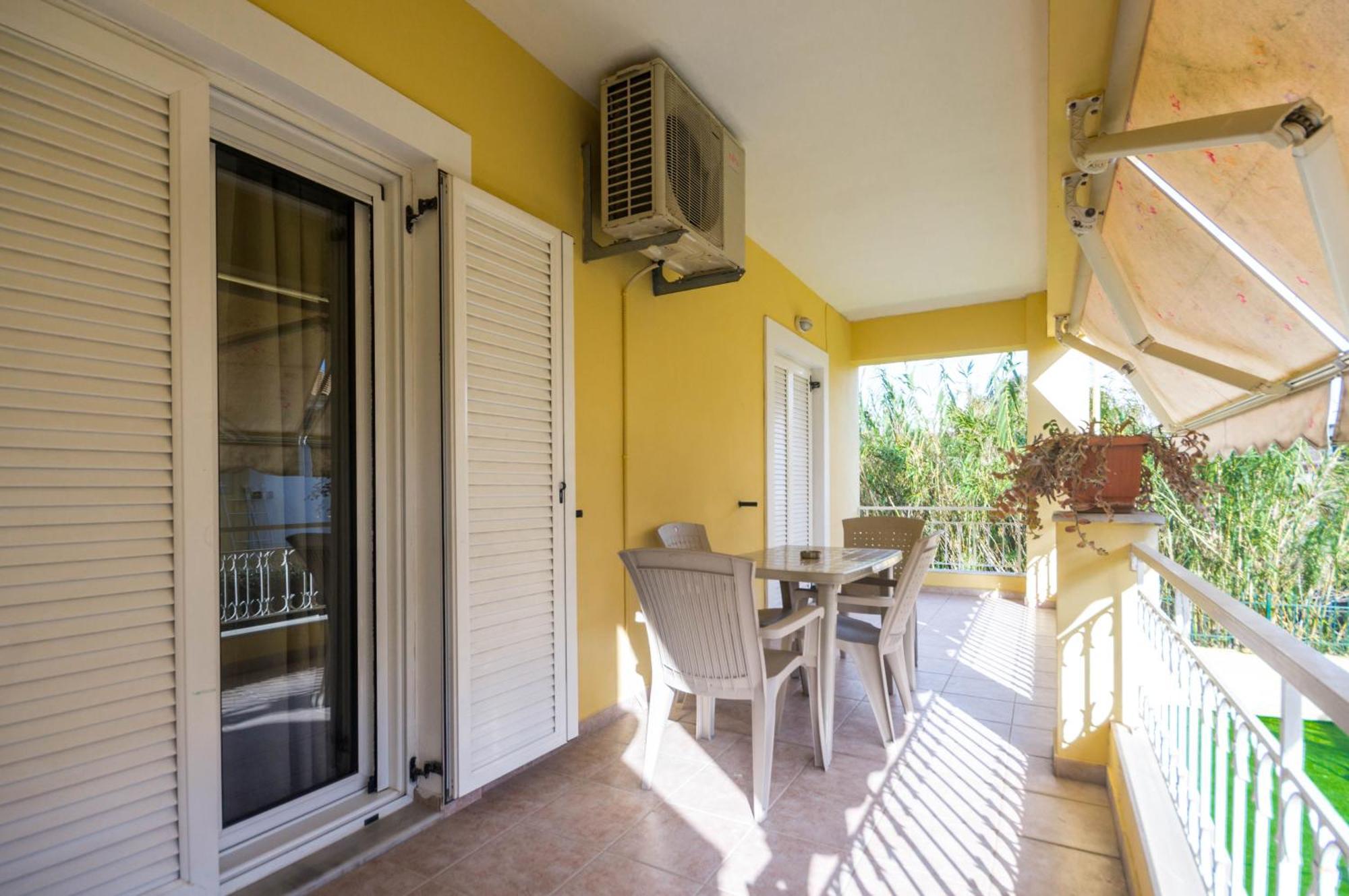 Апартаменти Διωροφη Μεζονετα-2Km Απο Το Κεντρο-Iliana House Alepou Екстер'єр фото